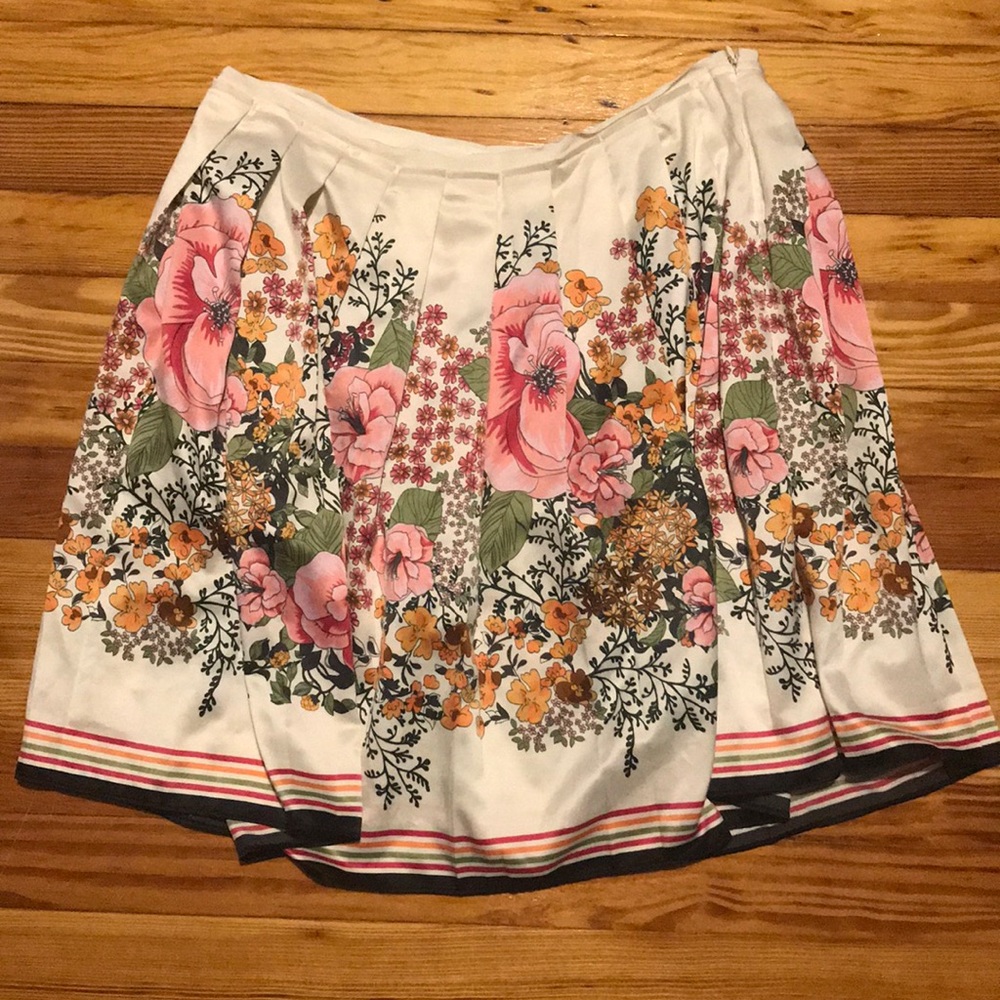 Old navy summer skirt Flow & Fun
